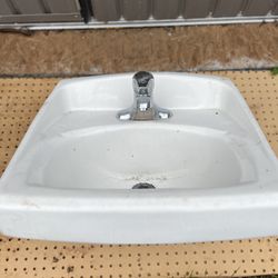 Bathroom Sink with faucet 