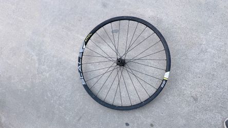 29 Tubeless front wheel