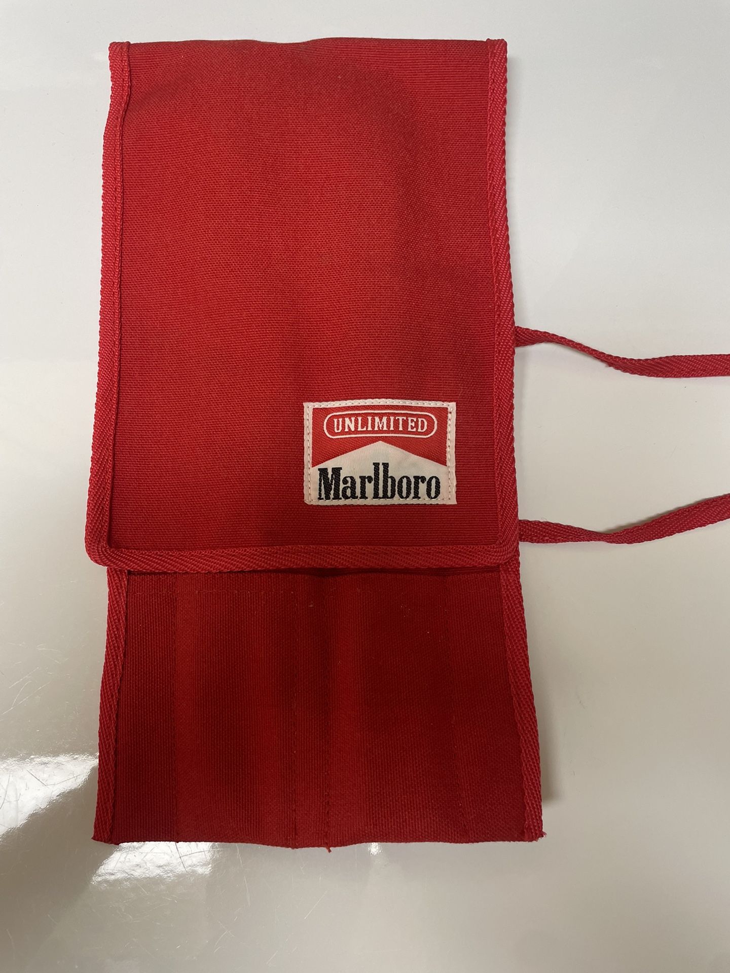 Vintage 90s Marlboro Visit > Unlimited BBQ Grill Set..