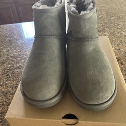 UGG women’s Classic Ultra mini boots