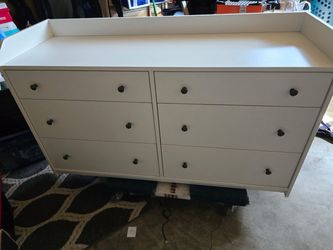 White 6-Drawer Dresser with Top Rail
