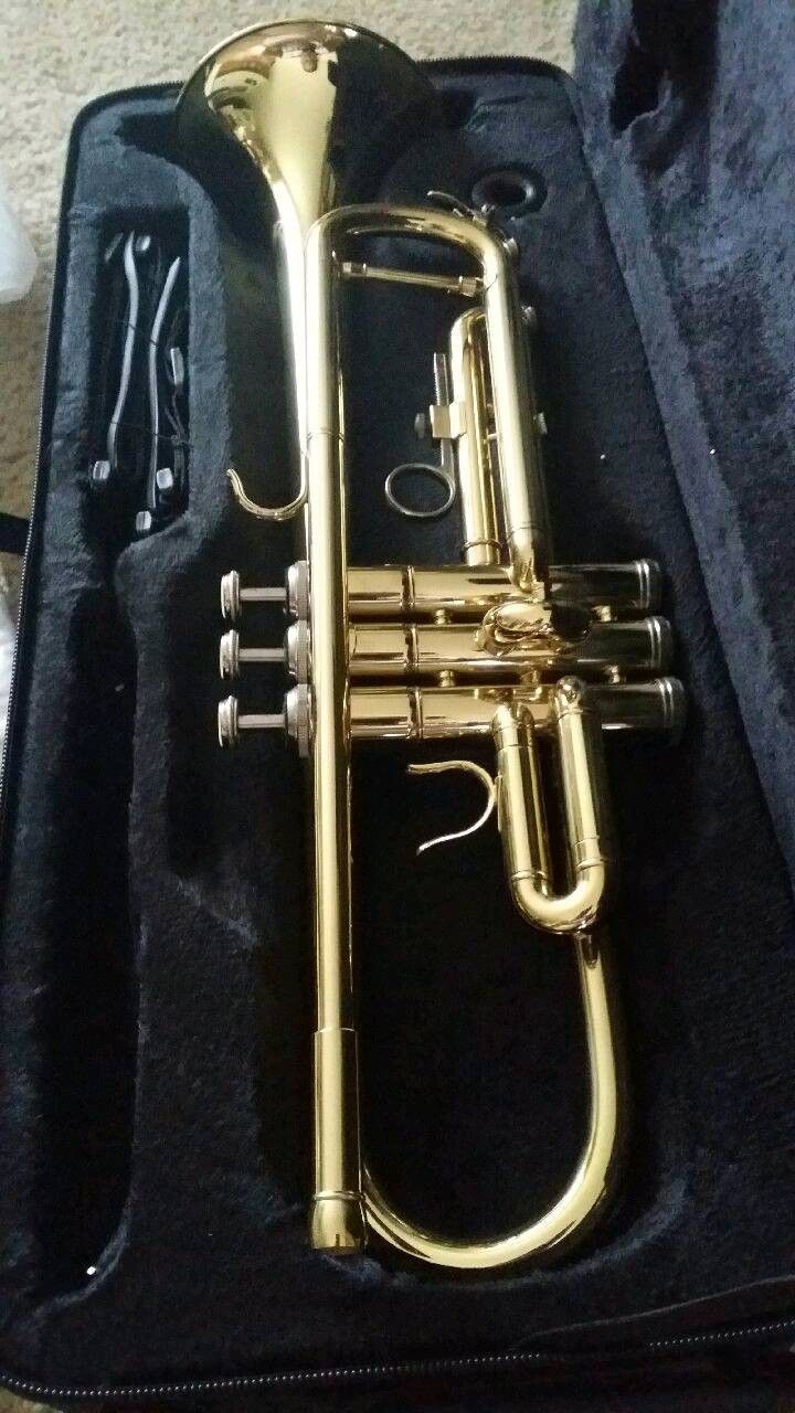 Trumpet Bb With Case And 7C Mouthpiece