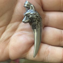“Alpha Fang” – Wolf Fang Pendant Sterling Silver 