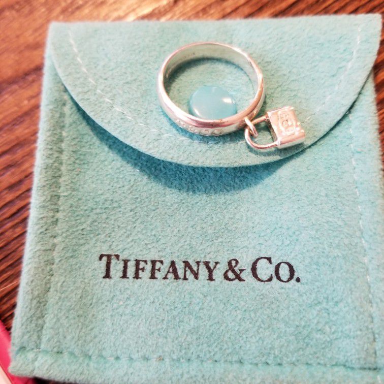 Size 6.25 Tiffany And Company Silver 925 Padlock Ring 