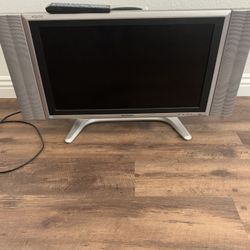 AQUOS TV/Monitor 32 Inches Wide (With Remote)