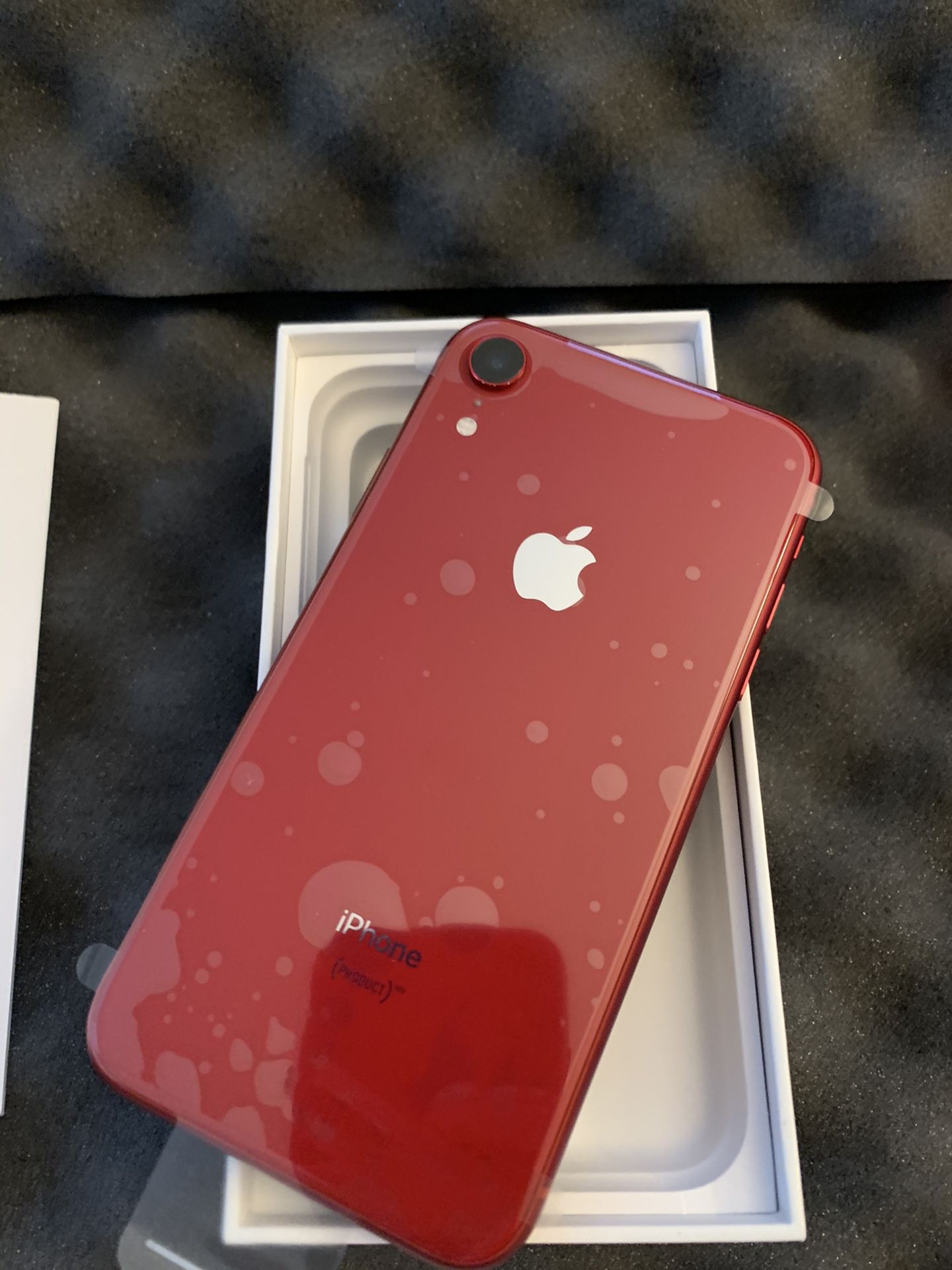 Iphone XR 64GB Red ANY CARRIER