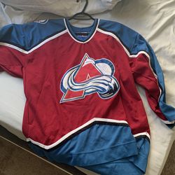 Avalanche Hockey Jersey , Size Large for Sale in San Diego, CA - OfferUp