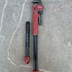 Milwaukee Cheater Pipe wrench 