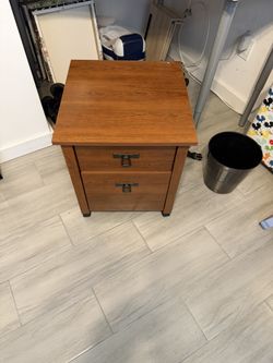 Filing Cabinet With Wheels