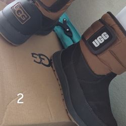 Weather Boots  UGGS