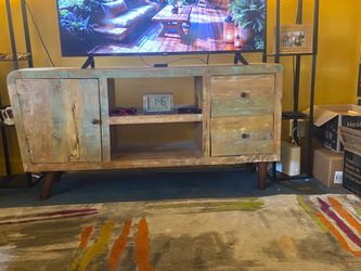Media console