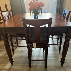 4-8 Person Extendable Dining Table