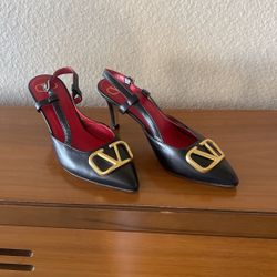 High Copy Valentino Vlogo Slingback Heels Sz9