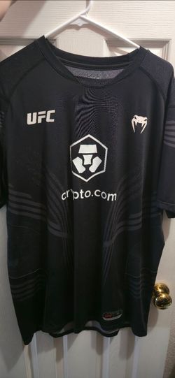 UFC https://offerup.com/redirect/?o=Q3J5cHRvLmNvbQ== Black Athletic Jersey