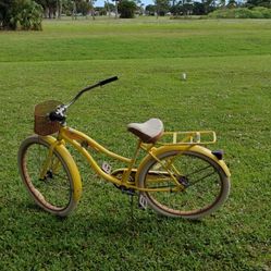 HUFFY BICYCLE.   USED