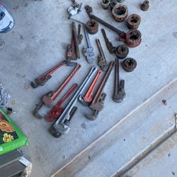 TOOLS wrenches herramientas para el trabajo