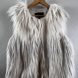 BCBG MAXAZRIA Bonni Faux Fur Ombré Vest Size Medium