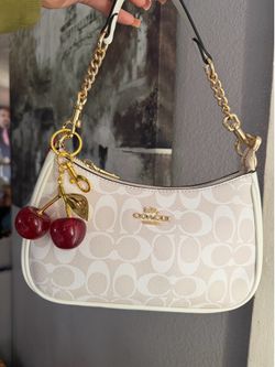 white coach Teri purse