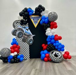 Balloon garland