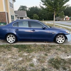 2004 BMW 525i