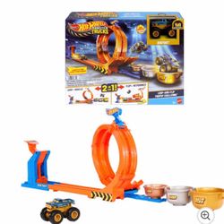Hot Wheels Monster Trucks Loop-And-Flip Trophy  Comes with the truck