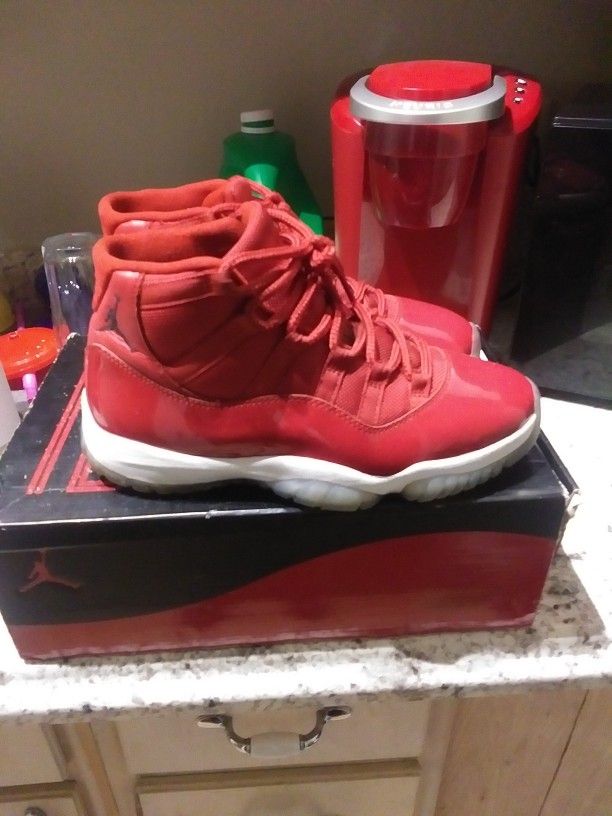 Red Jordan 11s Size 7