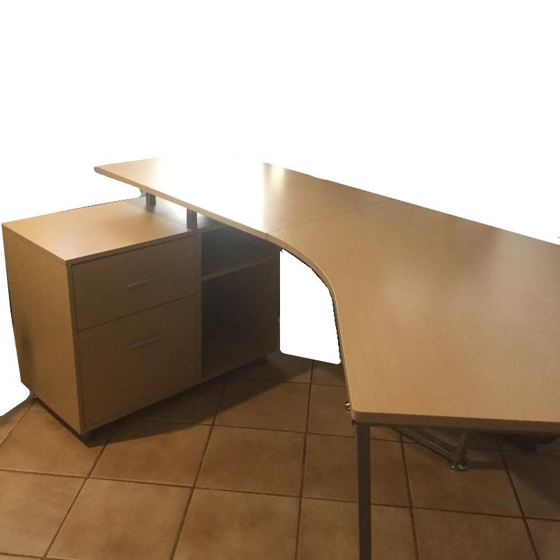 Wooden and metal Desk