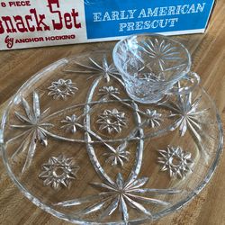 Anchor Hocking Early American Prescut (EAPC) 8-Piece Snack Set