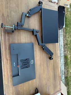 2 LCD Screen and a standing Arm.
