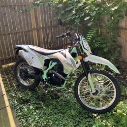 250cc Dirt Bike