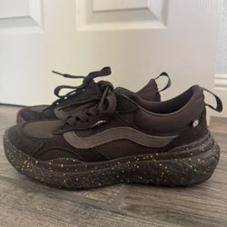 Vans Ultra range M6/W7.5