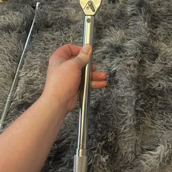Power Torque 1/2 Inch Drive Torque Wrench