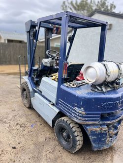 Forklift
