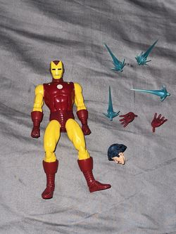 Marvel Legends Old School Iron Man