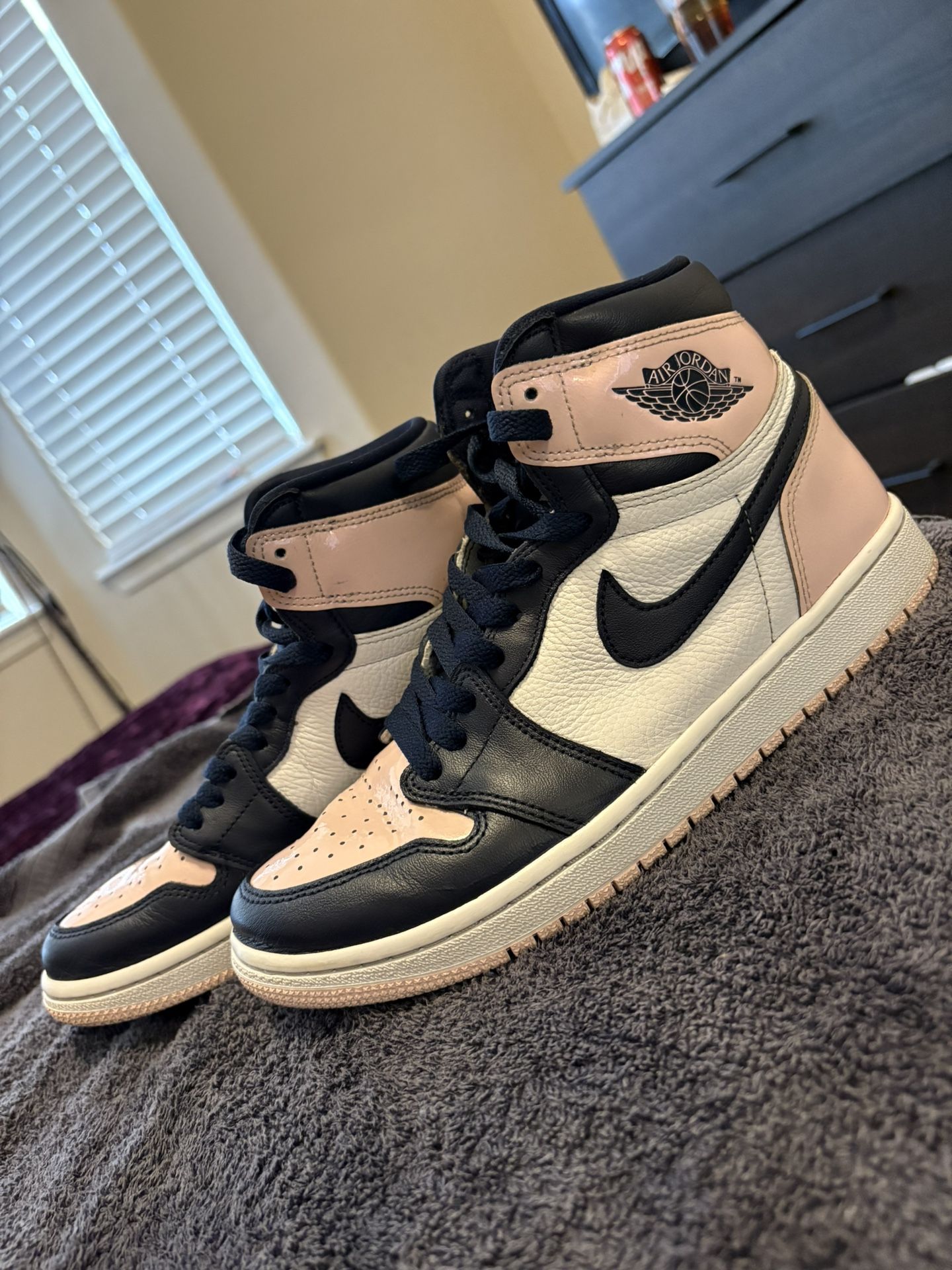 Atmosphere Air Jordans High Womens Women's Air Jordan Retro High