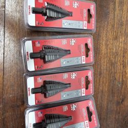 Milwaukee
7/8 in. - 1-3/8 in. #12 Black Oxide Step Drill Bit (5-Steps)