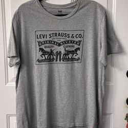 Men’s Levi Graphic Tee XL