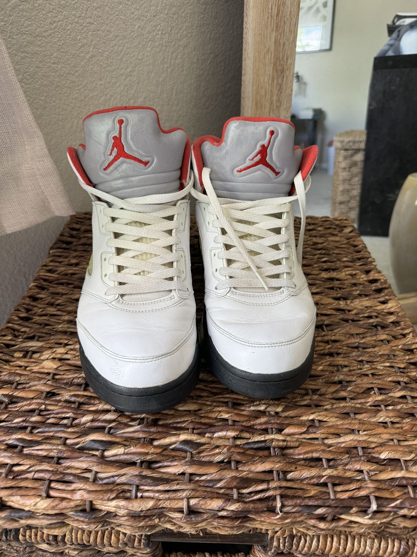 Air Jordan Retro 5 “Fire Red” Size 12
