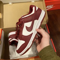 Nike Dunk Low Team Reds