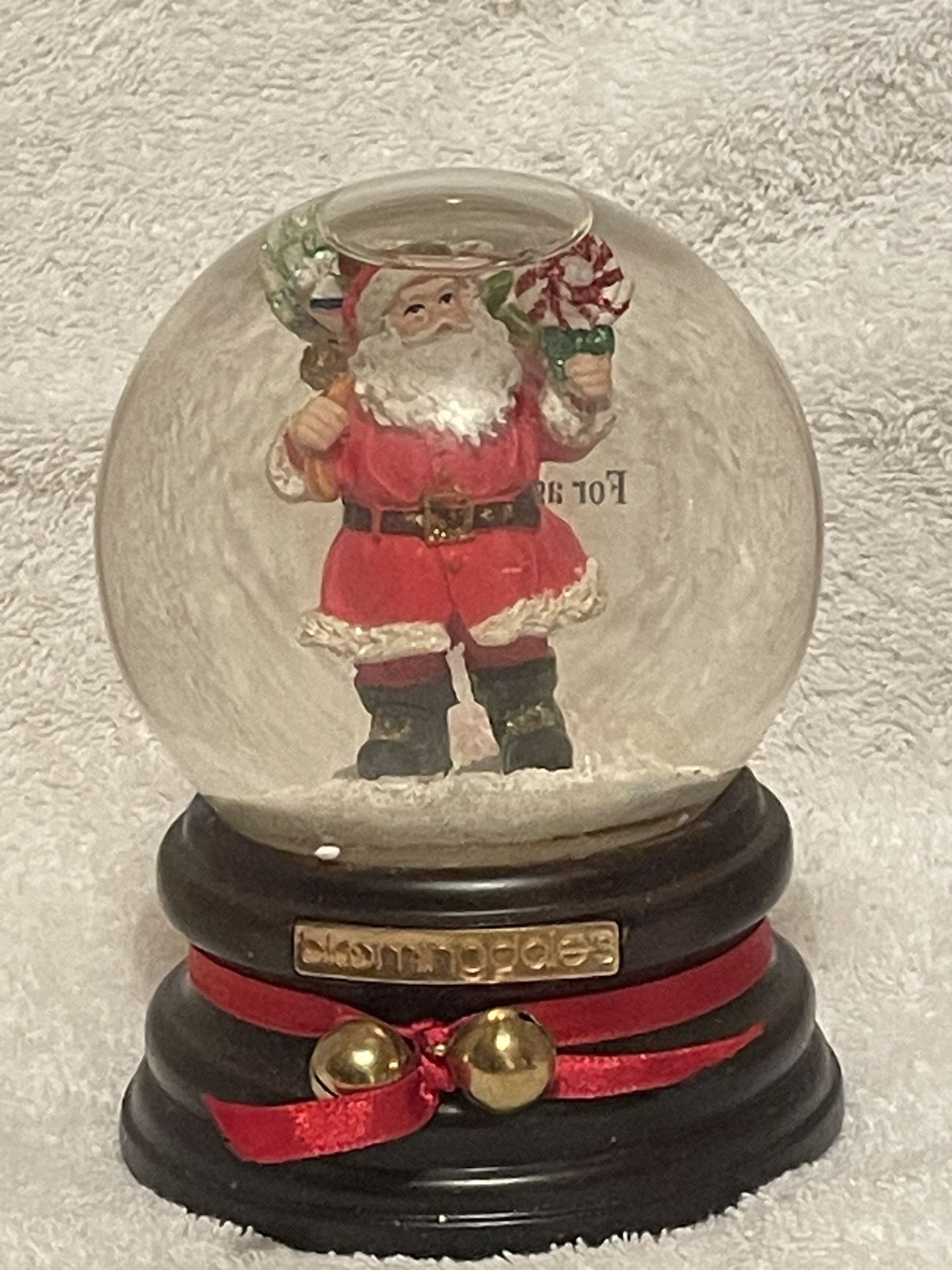 Bloomingdale’s Musical Snow Globe