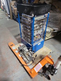 Keep Making Machine With Rack Full Of Keys Lots Of Auto Keys