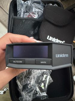 Brand New Uniden R8 Extreme Long-Range Radar/Laser Detector