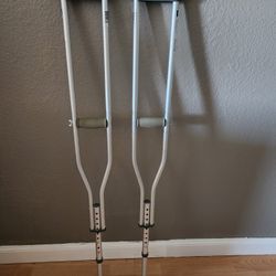 Crutches Adult