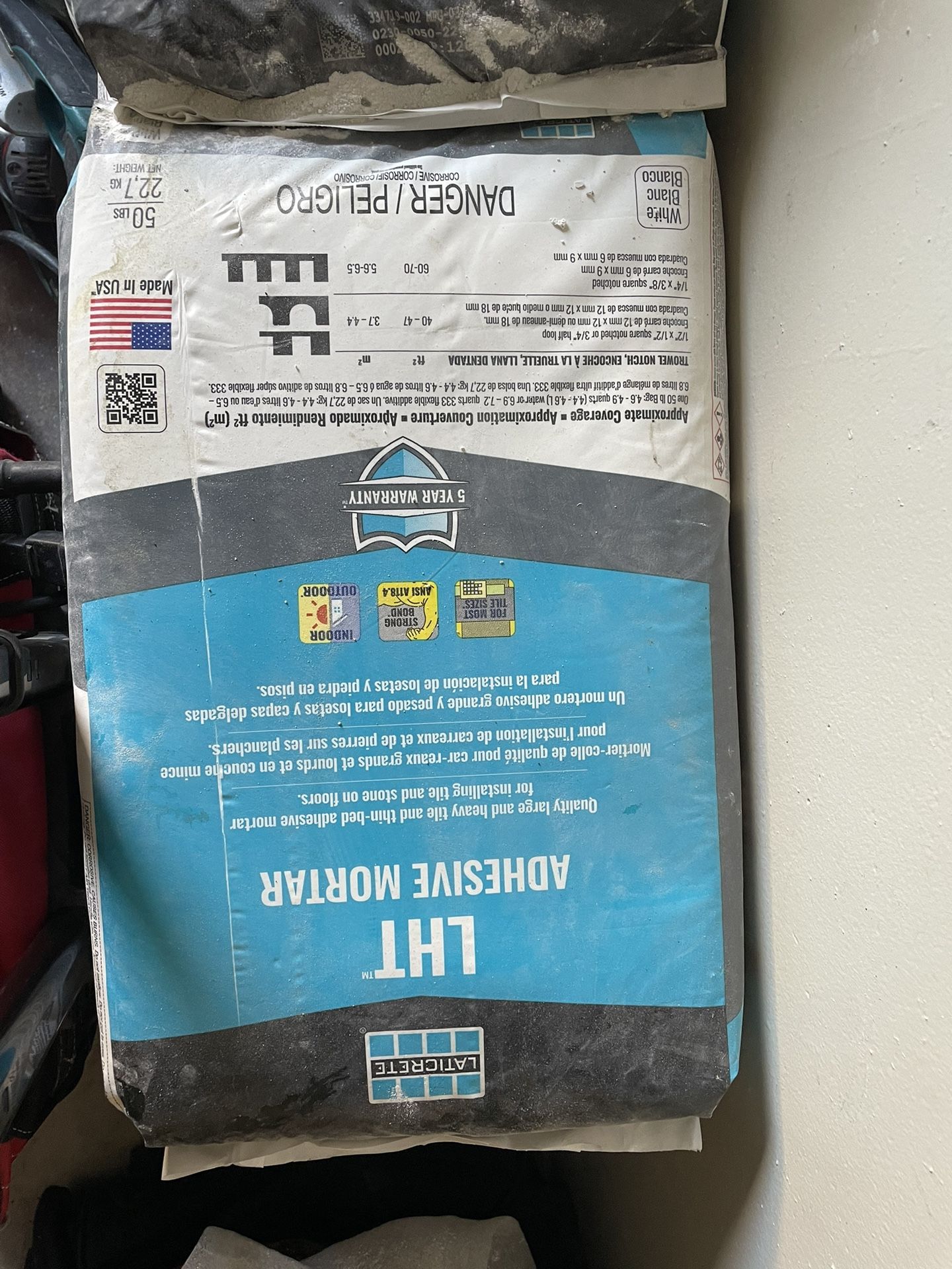 LATICRETE LHT Adhesive Mortar in white.