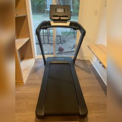 NORDICTRACK EXP 7i TREADMILL. - Excellent - Smyrna, GA