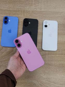 iPhone 16 6.1" (Unlocked)