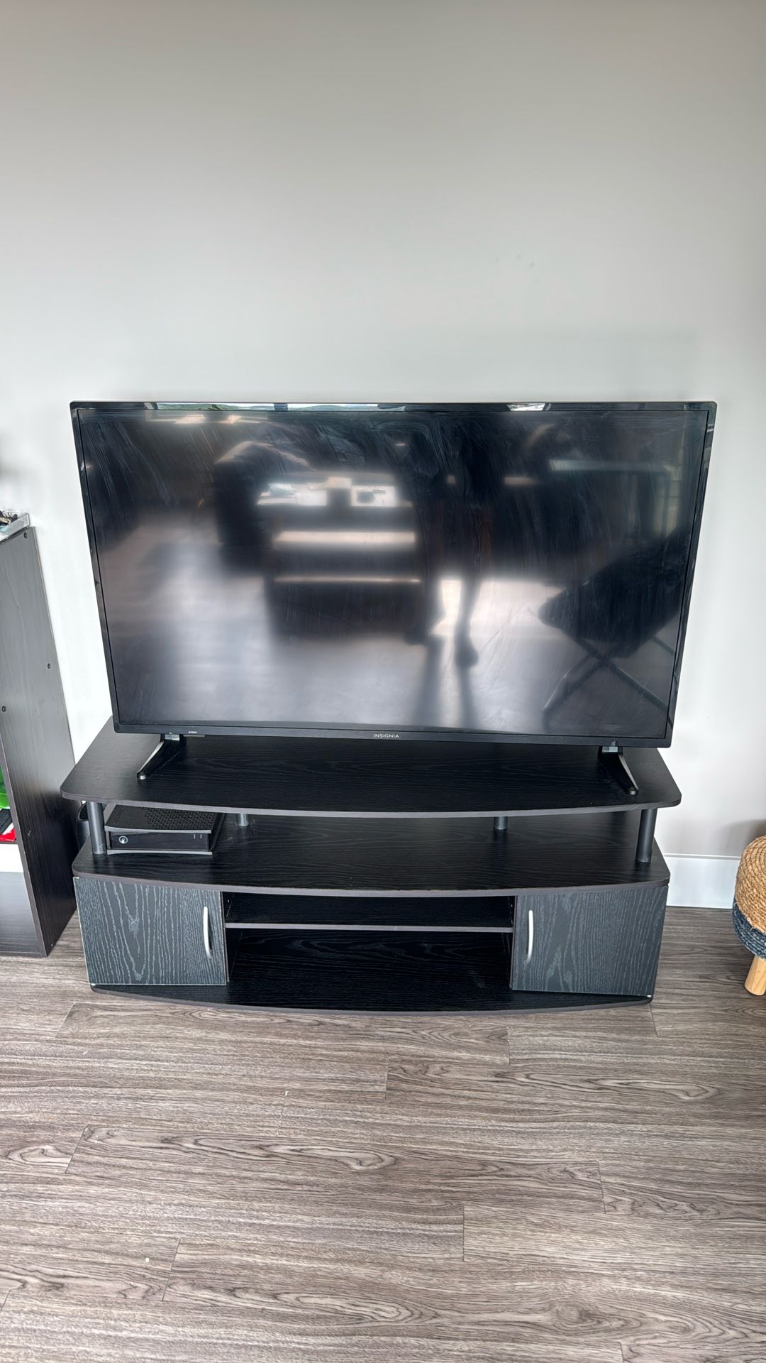 INSIGNIA 50 inch Smart TV