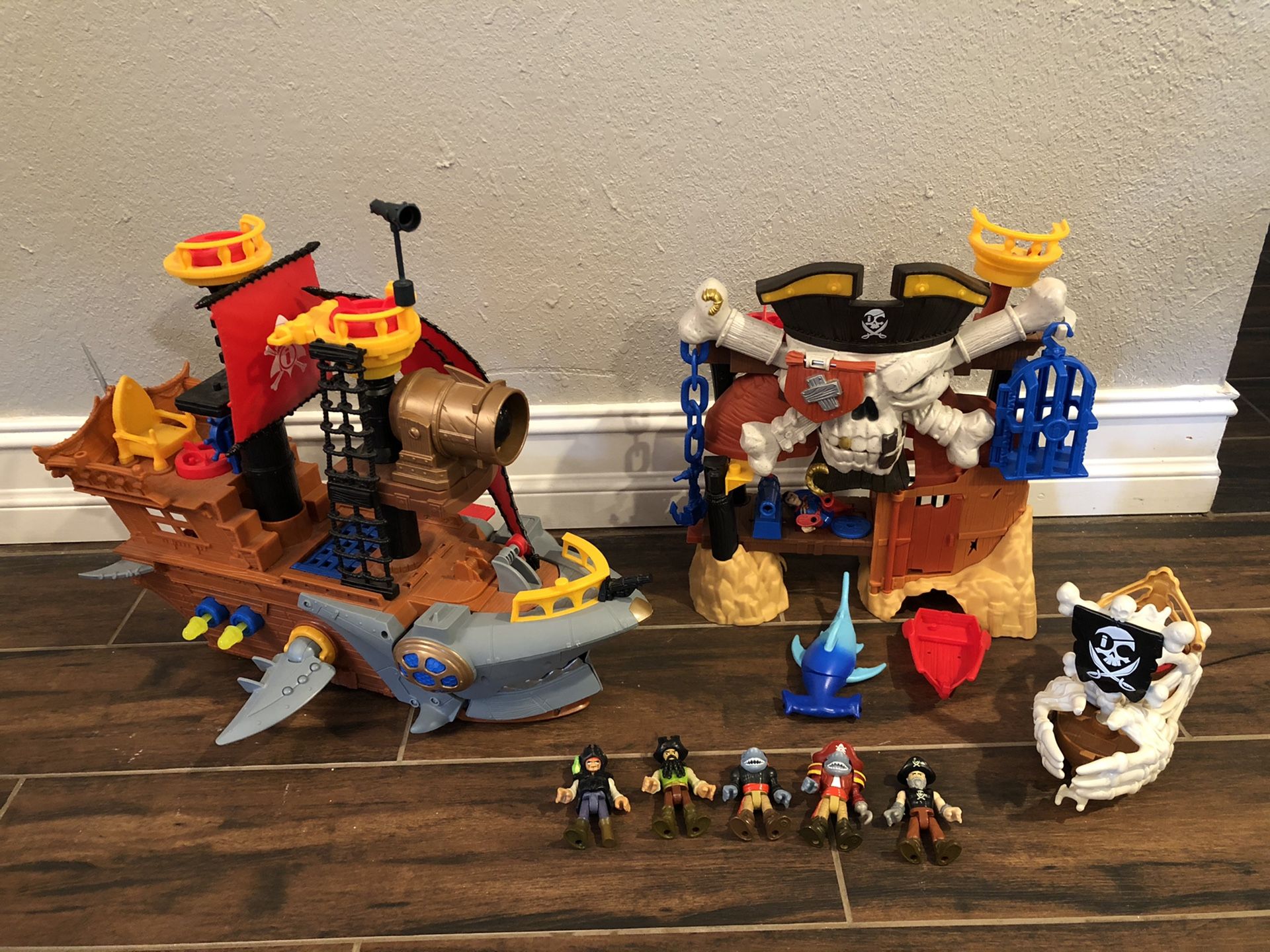 Pirate playset imaginext