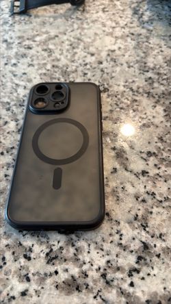 iPhone MagSafe Phone Case Black Frosted (15 pro Max )