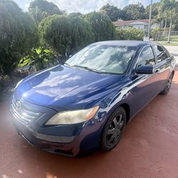 Toyota Camry 2009.  3500$